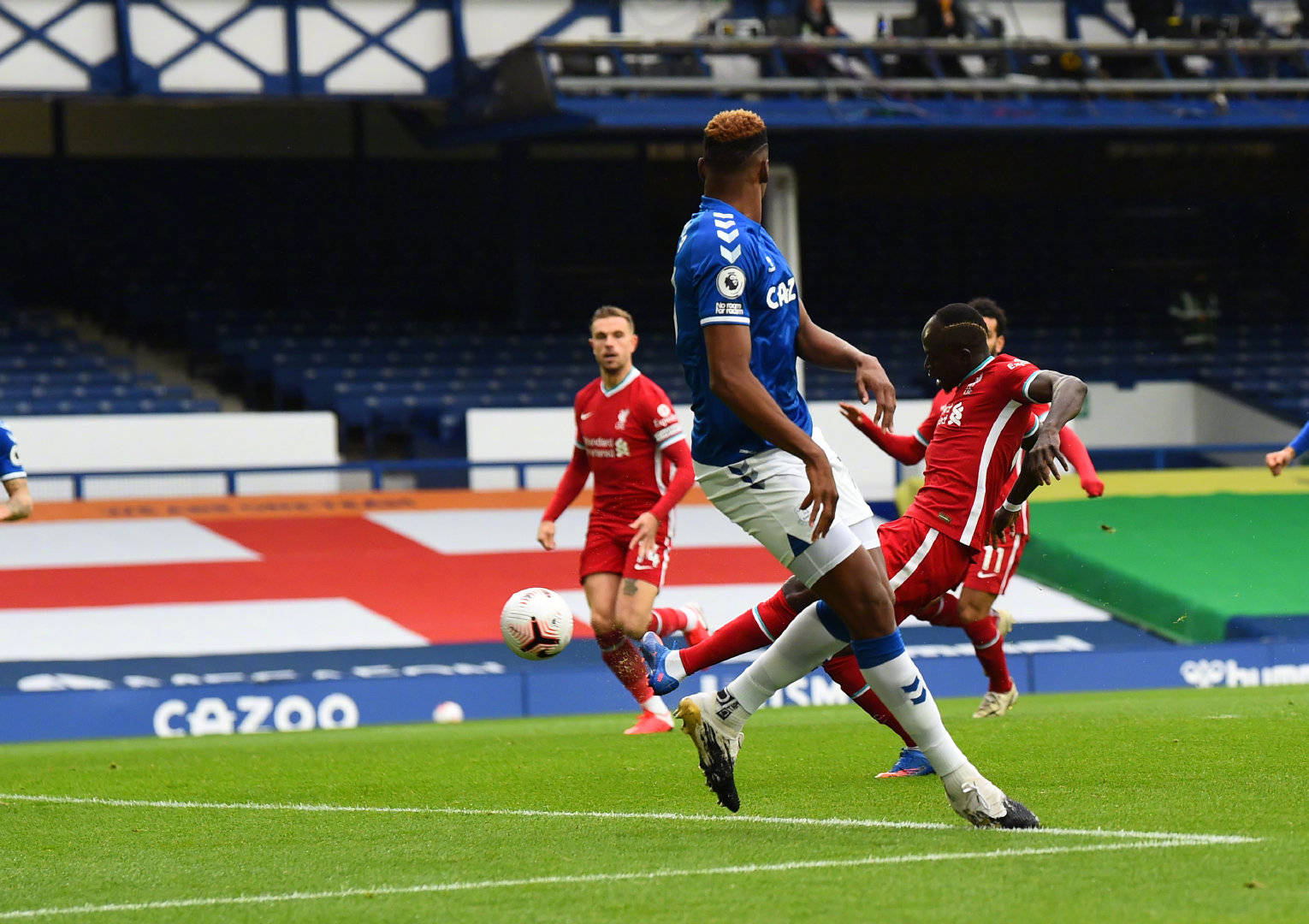 赛中贡献了 赛中贡献了